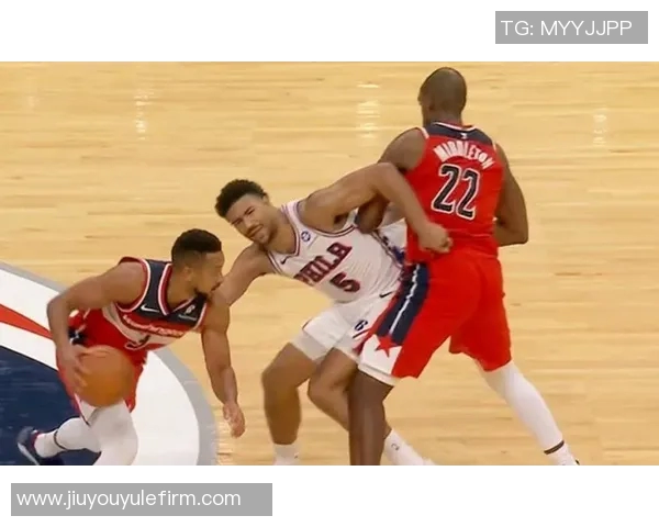 纳斯谈博纳可能填补4号位空缺与恩比德搭档或更多出任5号位 纳斯谈博纳可能填补4号位空缺与恩比德搭档或更多出任5号位