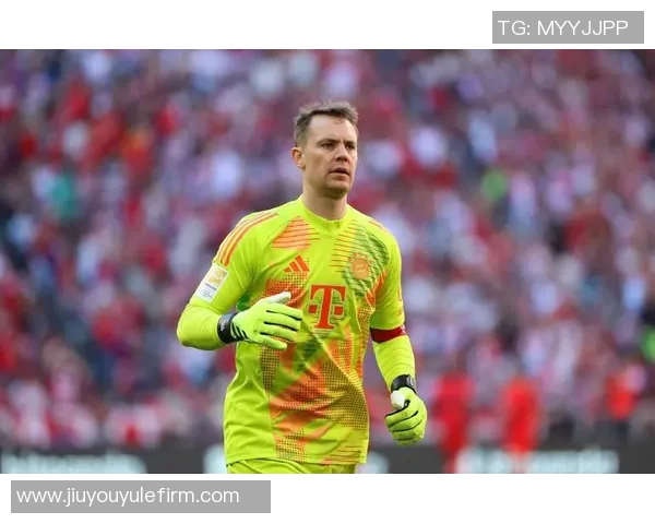 诺伊尔在对阵巴黎的欧冠比赛中展现出色长传能力创下新纪录