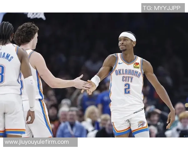 浓眉不愿长期担任中锋角色帕金斯对其态度感到失望期待新赛季使命感 浓眉不愿长期担任中锋角色帕金斯对其态度感到失望期待新赛季使命感