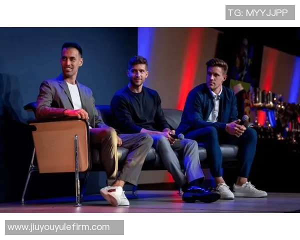 冲击最后一冠阿尔巴社媒晒合照激励队友共同争夺荣誉 冲击最后一冠阿尔巴社媒晒合照激励队友共同争夺荣誉