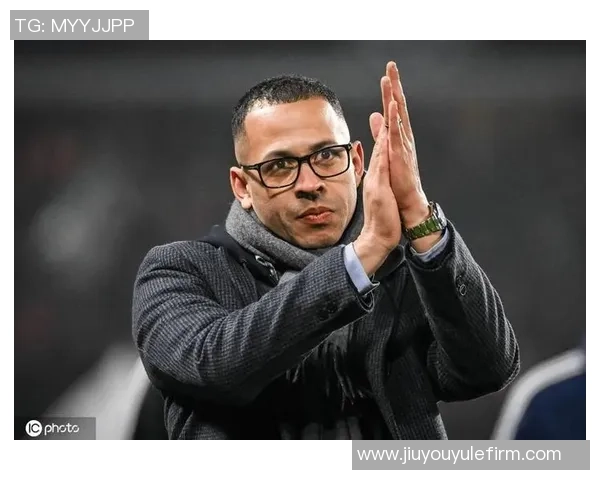 前狼队主帅加里奥尼尔正式接任斯特拉斯堡主教练职务