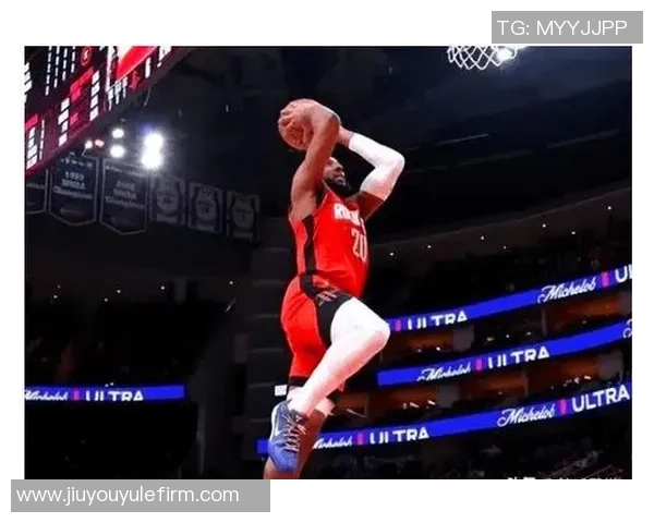 火箭季前赛加速进攻与底角三分初见成效乌度卡对防守表现仍感不满