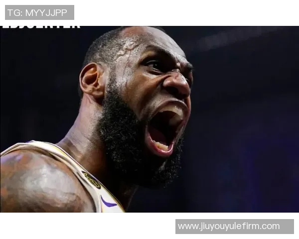 浓眉因双侧跟腱劳损在场边沉思队友们纷纷表现出担忧神情