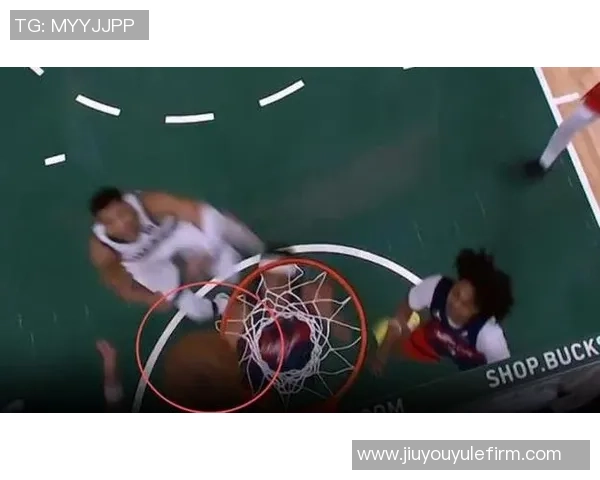 字母哥前场抢篮板未等犯规遭封盖最终绝杀瞬间令人唏嘘不已