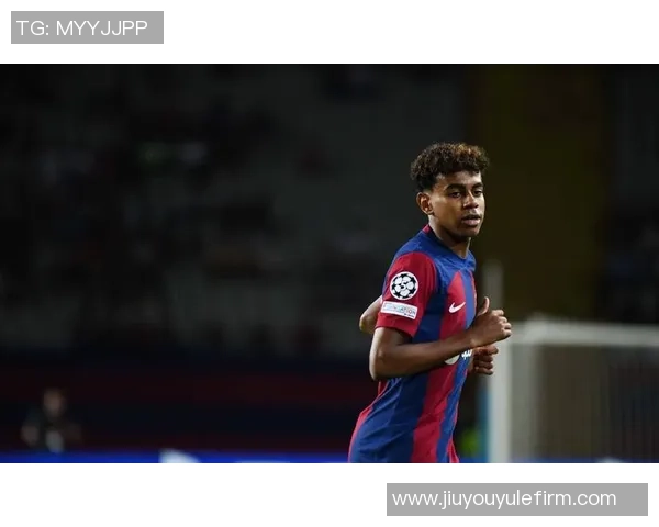 赫伊森以20岁223天的年龄成为西甲历史上最年轻进球后卫 赫伊森以20岁223天的年龄成为西甲历史上最年轻进球后卫