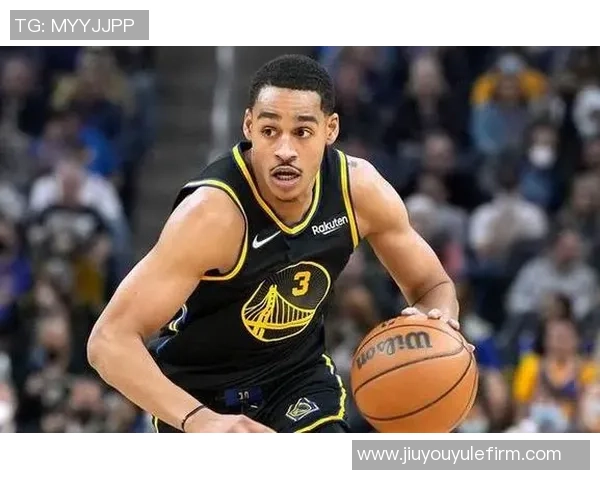 库明加重返社交媒体分享休赛期精彩瞬间合辑