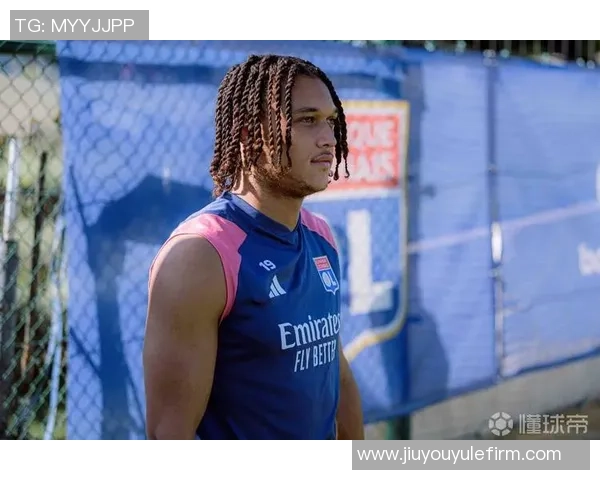 里昂租借巴黎新星诺哈姆卡马拉并附带强制买断条款