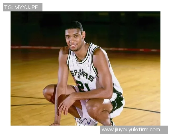 卡斯尔创队史新纪录单场至少30分10板5助命中率超65成为最年轻球员